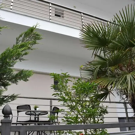 Davidana Deluxe Nea Kallikrateia