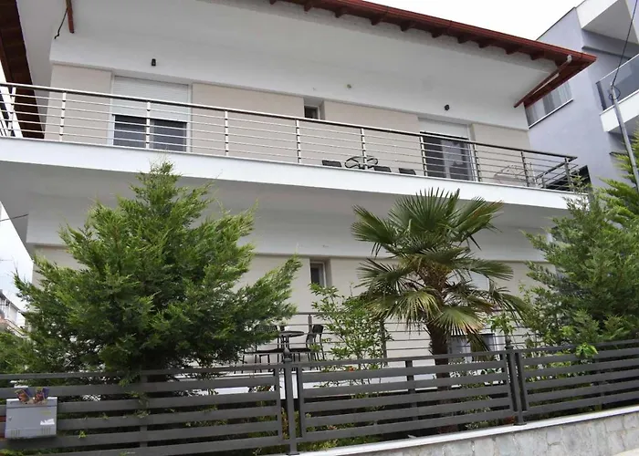 Davidana Deluxe Apartment *